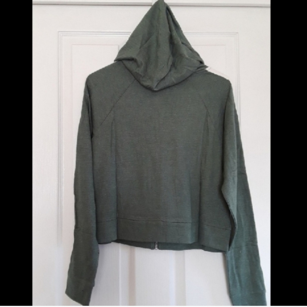 Aeropostale Womens Zippered Hoodie Size Medium Green Lightweight Nwt - Picture 4 of 4